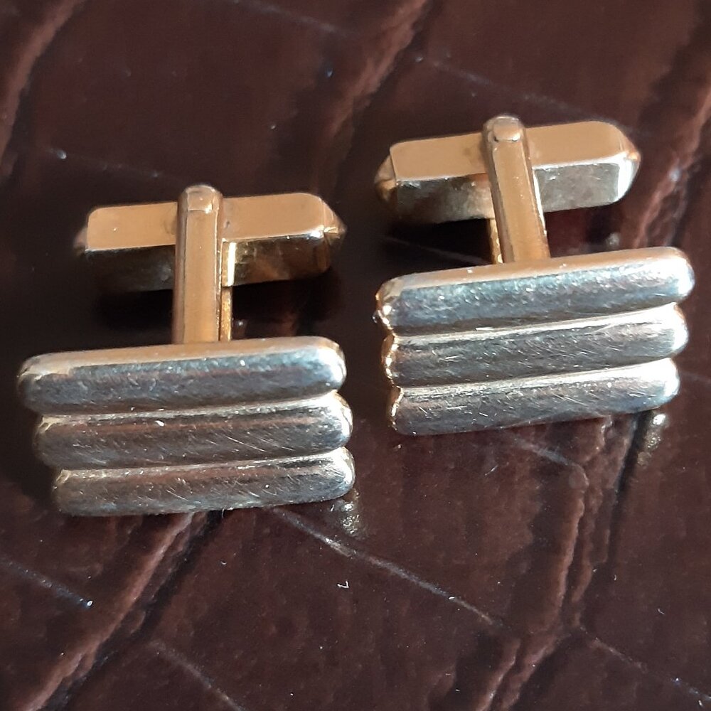 Swank Gold Tone Metal Vintage Cuff Links
